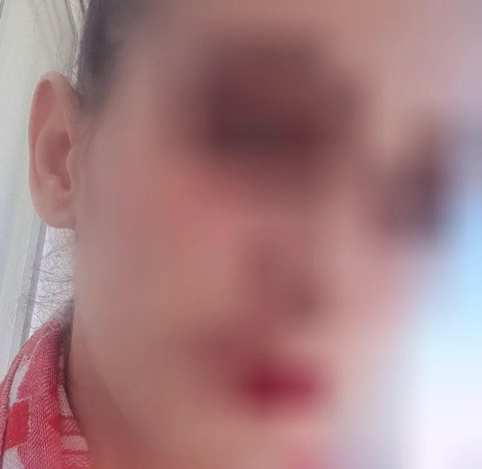 Amy, 37